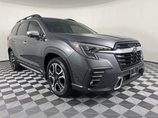 Used 2023 Subaru Ascent Touring image 1