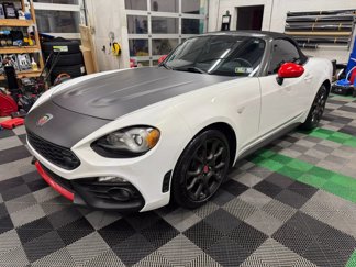 Used 2017 FIAT 124 Spider Abarth image 1