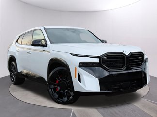 New 2025 BMW XM image 1