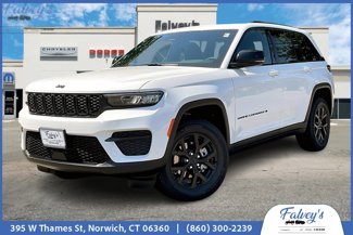 New 2025 Jeep Grand Cherokee Altitude image 1