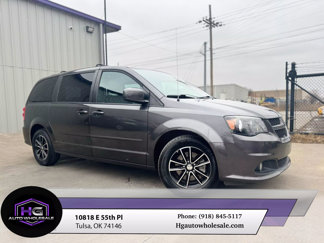 Used 2016 Dodge Grand Caravan R/T image 1