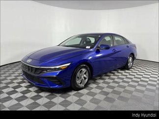 Certified 2025 Hyundai Elantra SE image 1