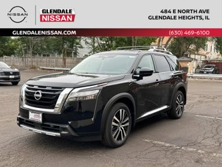 New 2025 Nissan Pathfinder Platinum image 1