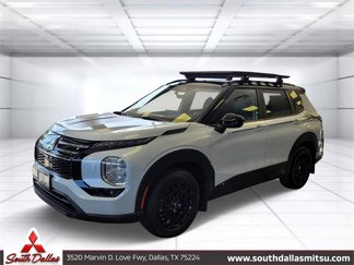 New 2025 Mitsubishi Outlander SE image 1