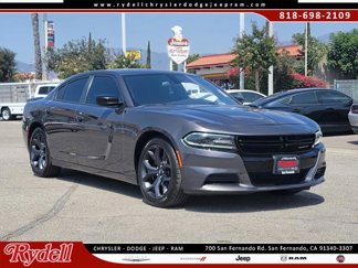 Certified 2020 Dodge Charger SXT w/ Blacktop Package image 1