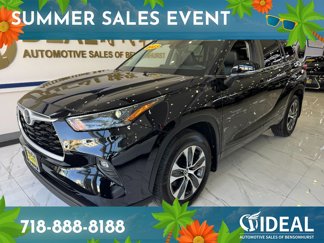 Used 2023 Toyota Highlander XLE image 1