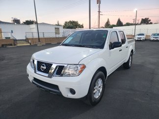 Used 2019 Nissan Frontier SV image 1