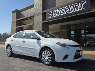 Used 2016 Toyota Corolla LE image 1