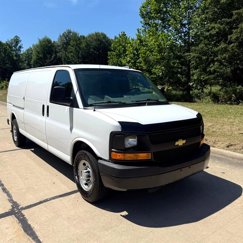 Used 2016 Chevrolet Express 3500 Extended image 1