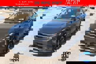 Used 2025 Kia K4 EX image 1