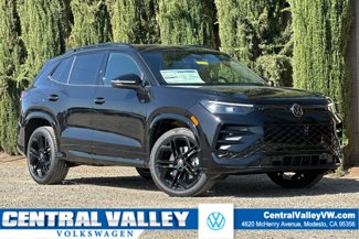 New 2025 Volkswagen Tiguan SE R-Line image 1