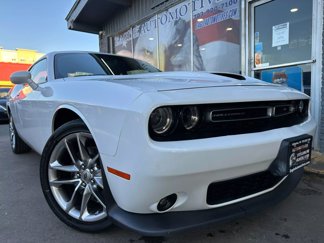 Used 2022 Dodge Challenger GT image 1