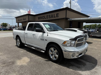 Used 2015 RAM 1500 Classic SLT image 1