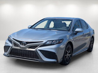 Used 2022 Toyota Camry SE image 1