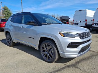 New 2025 Jeep Compass Limited w/ High Altitude Package image 1