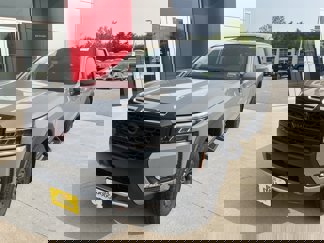 New 2025 Nissan Frontier PRO-4X image 1