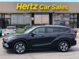 Used 2025 Toyota Highlander XLE image 1