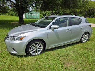 Used 2015 Lexus CT 200h image 1