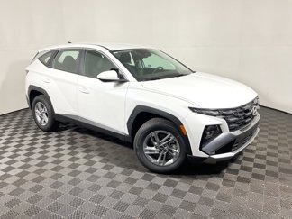 New 2025 Hyundai Tucson SE image 1