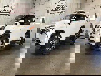 Used 2023 Nissan Rogue SV image 1