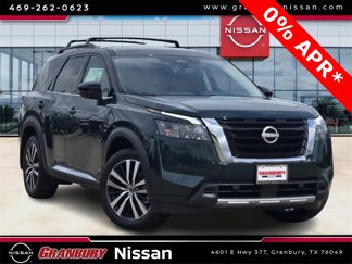 New 2025 Nissan Pathfinder Platinum image 1