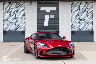 Used 2024 Aston Martin DB12 Coupe image 1