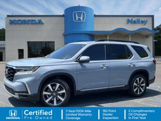 Used 2025 Honda Pilot Touring image 1