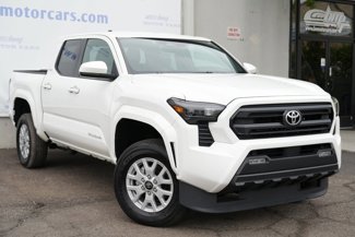 Used 2024 Toyota Tacoma SR5 image 1