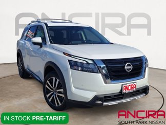 New 2025 Nissan Pathfinder Platinum image 1