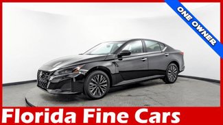 Used 2025 Nissan Altima 2.5 SV image 1