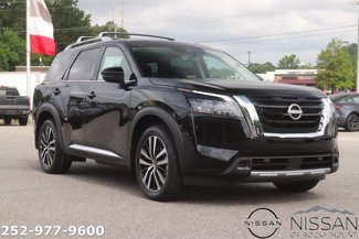 New 2025 Nissan Pathfinder Platinum image 1