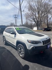 Used 2019 Jeep Cherokee Trailhawk image 1