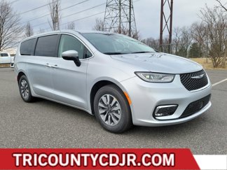 New 2023 Chrysler Pacifica Touring-L image 1