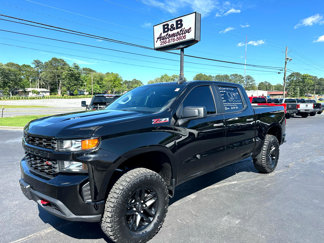 Used 2021 Chevrolet Silverado 1500 Custom Trail Boss w/ LPO, Dark Essentials Package image 1