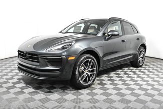 Used 2025 Porsche Macan image 1