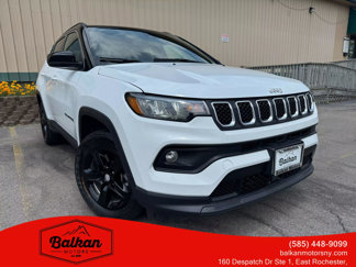 Used 2025 Jeep Compass Limited image 1