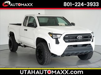 Used 2024 Toyota Tacoma SR image 1