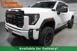 Used 2024 GMC Sierra 2500 AT4 w/ AT4 Premium Plus Package image 1
