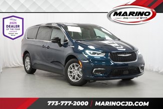 New 2025 Chrysler Pacifica Select image 1