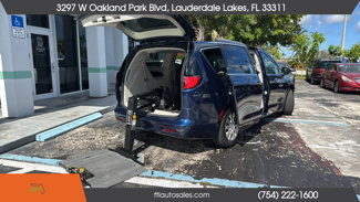 Used 2020 Chrysler Voyager L image 1