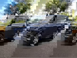 New 2025 INFINITI QX80 Luxe image 1