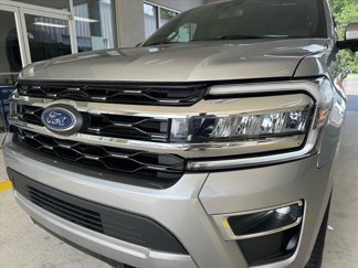 Used 2023 Ford Expedition Limited image 1
