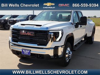 New 2025 GMC Sierra 3500 Pro image 1