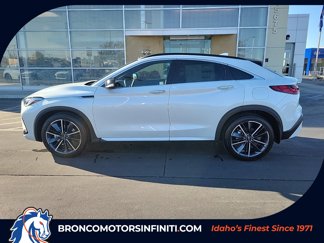 New 2025 INFINITI QX55 Essential image 1