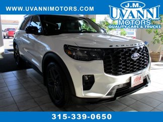 Used 2025 Ford Explorer ST image 1