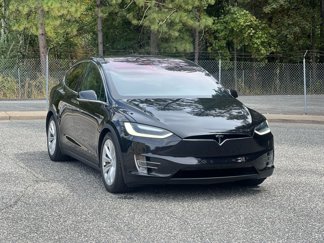Used 2016 Tesla Model X 90D image 1