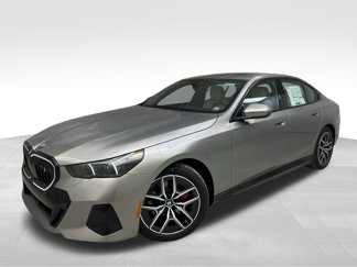 New 2024 BMW i5 eDrive40i w/ M Sport Package image 1