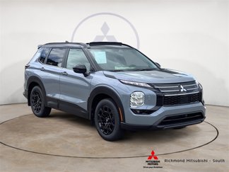 New 2025 Mitsubishi Outlander SE image 1
