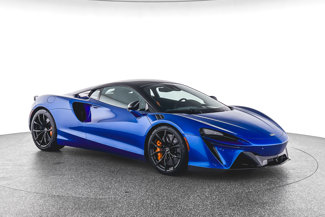 Used 2023 McLaren Artura image 1