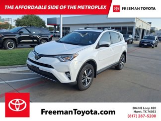 Used 2017 Toyota RAV4 XLE image 1